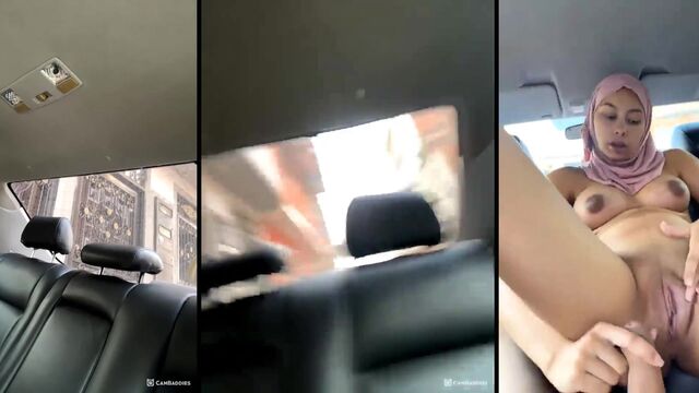 Hijabi girl got her pussy leaked in the car after playing around