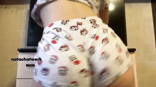Hot twerk sexy dance with a cute and fit girl