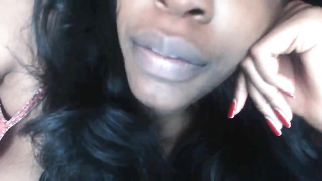 Ebony girl with a big mouth has a huge yawn and swallows a man whole