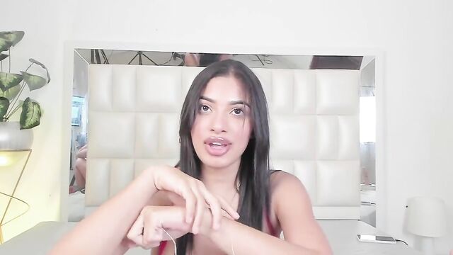 Colombian girl with huge boobs Alhana Pulido gets fucked hard