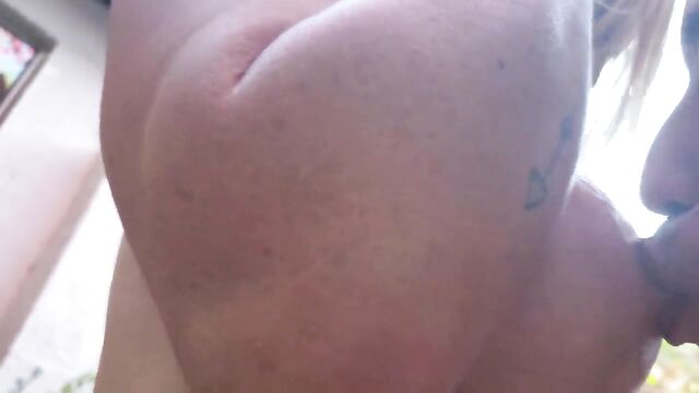 Petite blonde escort from Phoenix, Arizona, Lita Phoenix, gives a deepthroat blowjob