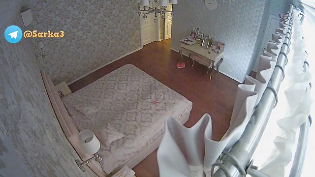 A rich couple has amazing sex, she screams and moans with pleasure