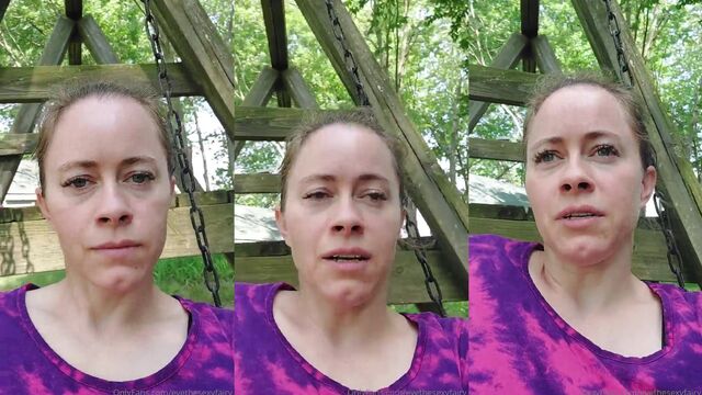 A huge dick in the beautiful model's mouth - Ǝʌǝʇɥǝsǝxʎɟɐᴉɹʎ
