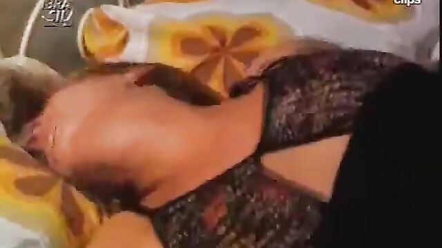 Colombian maid Matilde Mastrangi cleans up in steamy scene