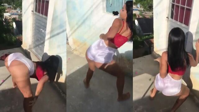 Morena Cavalona gets her juicy ass eaten