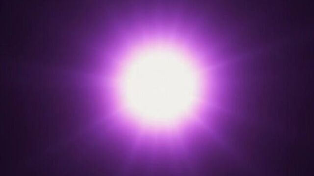 Вибратор и самотык помогают красотке получить оргазм