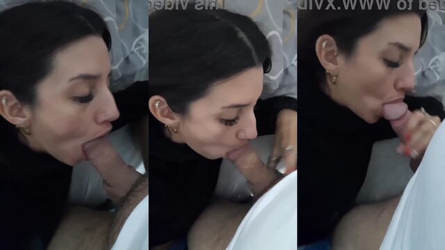 Beautiful Argentinean pussy, a delight to watch