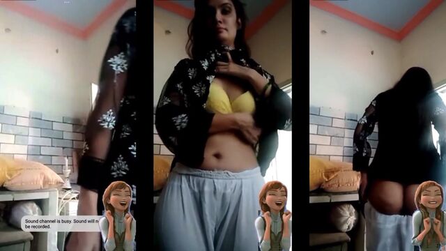 A guy masturbates with his Pakistani video call girlfriend