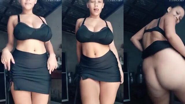The beautiful woman shows her boobs and sweet pussy in a steamy display