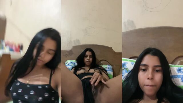 A cute blonde girl fell on the net showing everything in her camisola