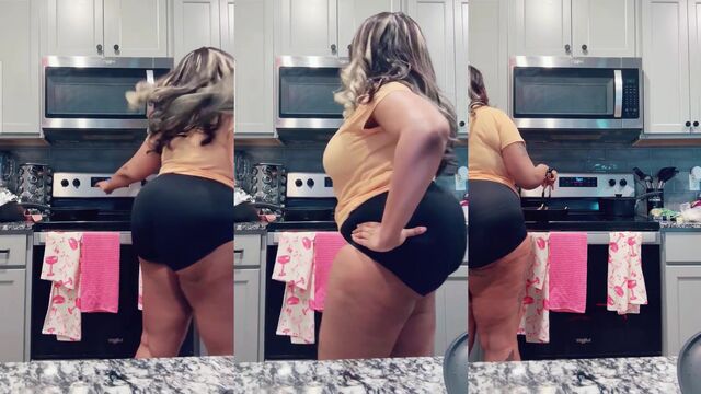 A girl with a big ass shakes it on the camera live