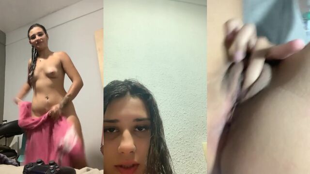The little kitten is showing herself on live