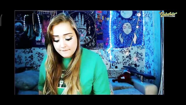 Girl with big boobs fucks on a web camera