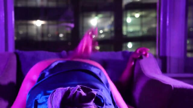 Valentina Jade gets her pussy eaten in a sensual ASMR World scene