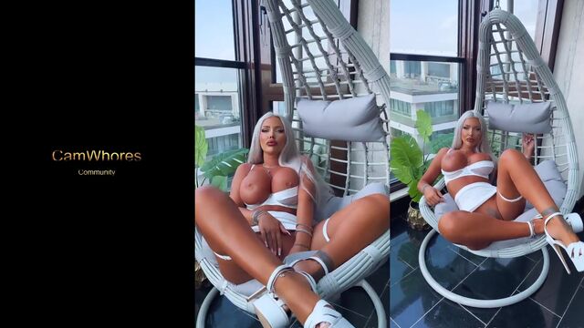 The only one porn video with the hottest Italian Loredana Chivu