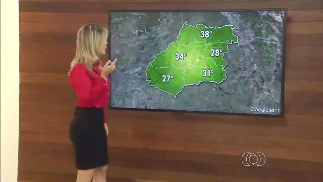 Mariana Martins presenting perfectly, a sight to behold!