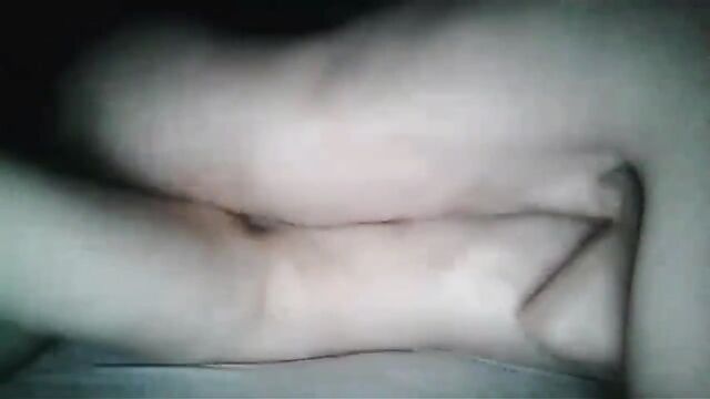 The couple has an amateur exhibitionist sex session with a twist
