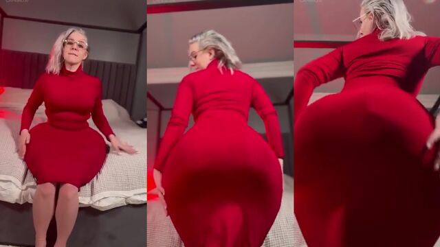 Fake boobs are the best as in this hot girl’s case