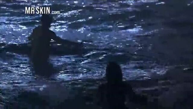 Голая молоденькая Пенелопа Крус (Penelope Cruz)