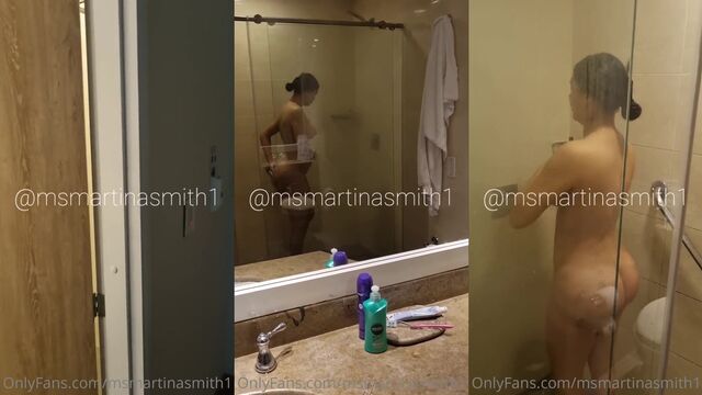 Msmartinasmith is too horny to leave the cock alone