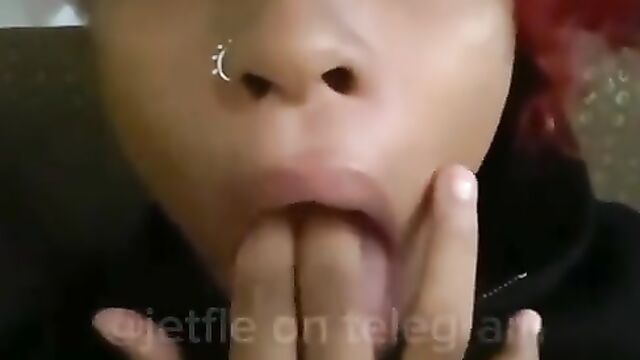 The DSL Godd£ss (V! d€0s) is a master of deepthroat skills