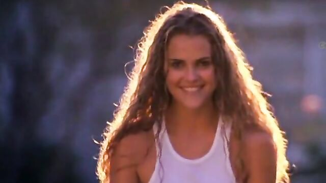 Keri Russell is a sexy blonde with a great body and a nice pussy
