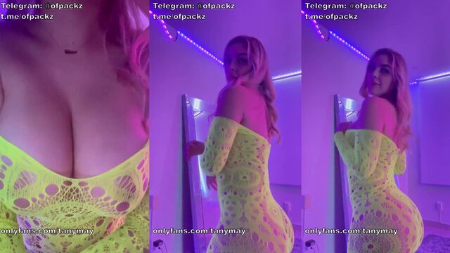 Viviane Lomelin is a porn actress with many talents