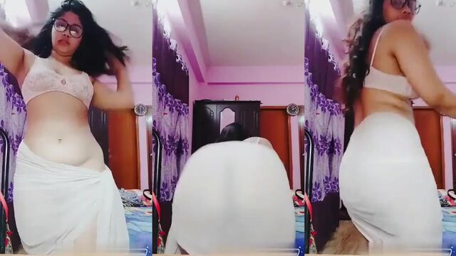 College girl Srraboni Saba gets naked and shows her body in these videos