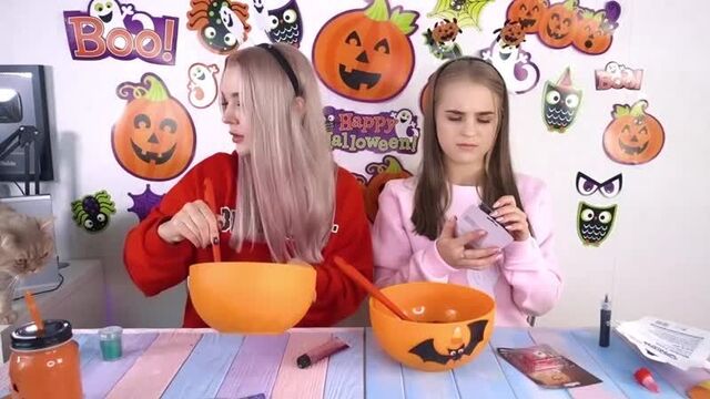 [Alisa DIY] Делаем БЭД СЛАЙМ с КР*ВЬЮ И ГЛАЗОМ 