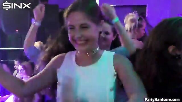 Girls Going Crazy 45 - Party Gone Wild