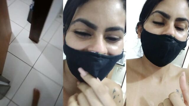 A hot live show with a stunning performer, part 25