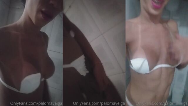 The body of Paloma is very bad for her health and diet