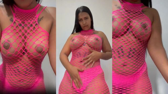 The morena sentou with desire in the novelty's lap
