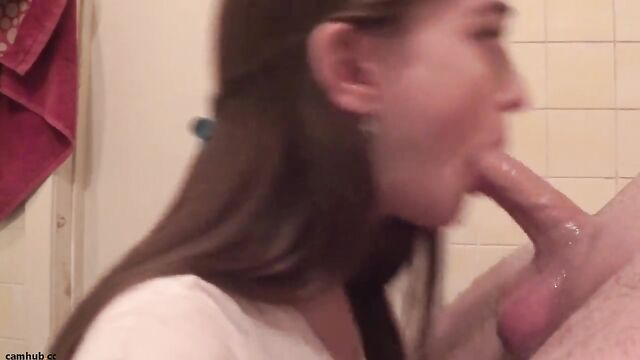 A little good night blowjob, a popular goodnight gesture in the industry
