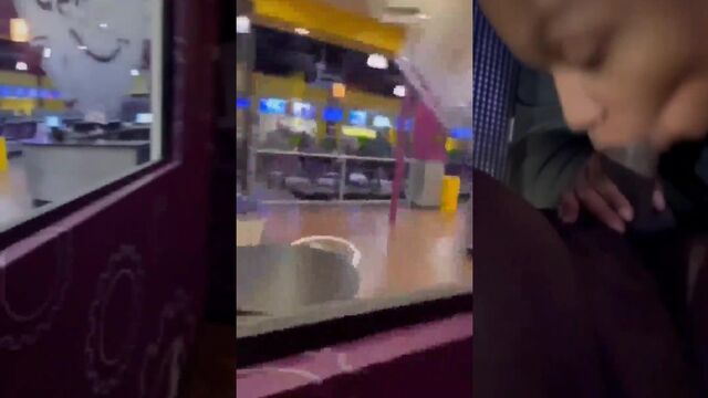 A man fucked a girl at Planet Fitness gym