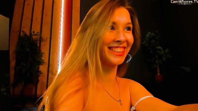 Blonde camgirl MilaBlush gets naked on Chaturbate