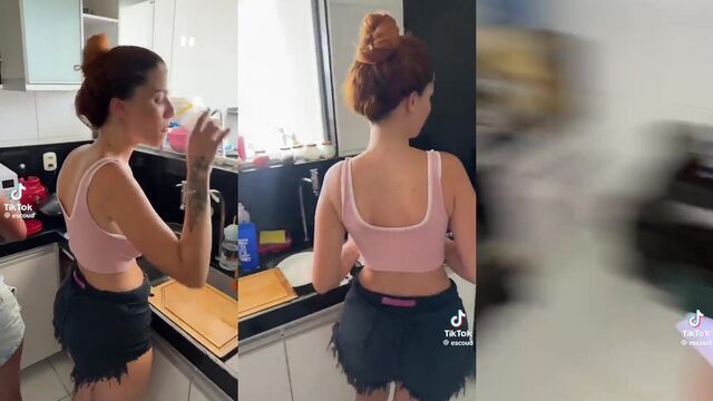 A guy fucks his girlfriend with big cock on Instagram