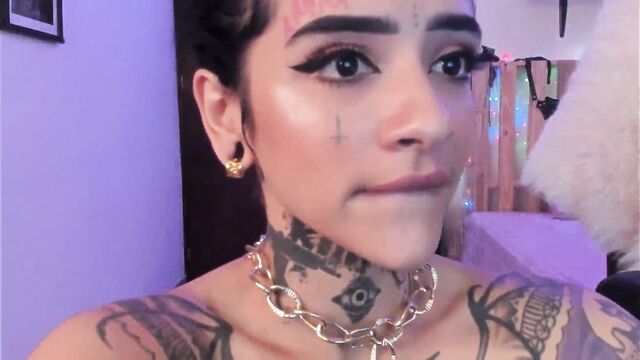 Random Chaturbate hot vids deepthroat/squirt - Hot Vids