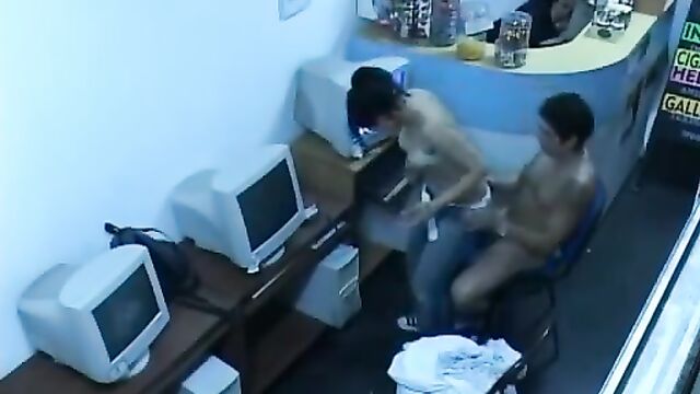 Spy cam sex in internet cafe - Dirty Dannybear