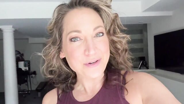 Hot woman Ginger Zee fucks with a young man