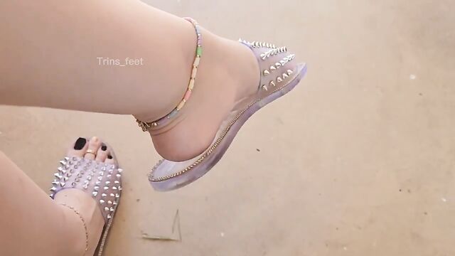 Foot fetish action with sexy feet and toes