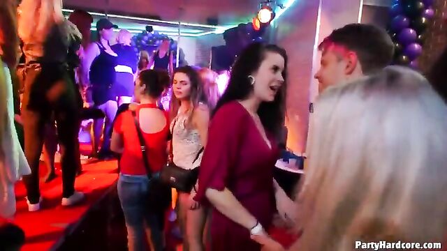 Girls going crazy in Las Vegas, part 2