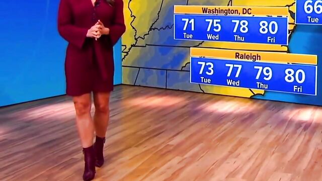 Ginger Zee gets her pussy railed by two cocks with ease