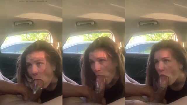 Girl makes a blowjob right in the car, it’s very hot