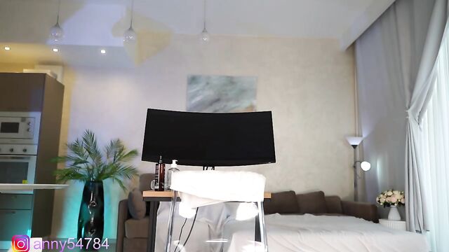 Anny54784's webcam show 3 is all about anal action