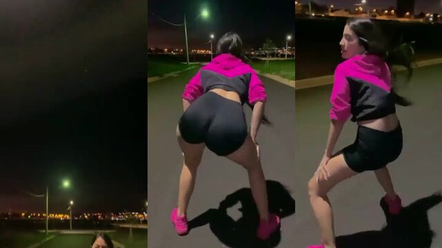 Morena gostosa rebolando with a short skirt full of ass
