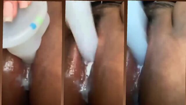 The man fucked juicy Latina ass with a creamy pussy