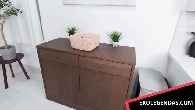 Enteada Showing Magic - Porn with Legend - Legendated Videos - Legendated Clips