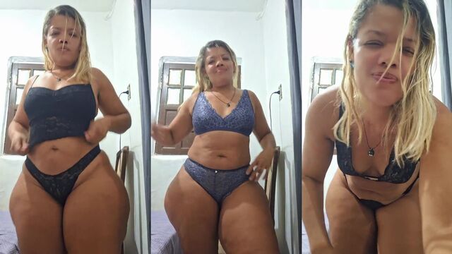 Big booty Latina MILF with huge ass and fake tits