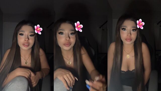 A guy masturbates his cock on Tiktok live and shows it to everyone